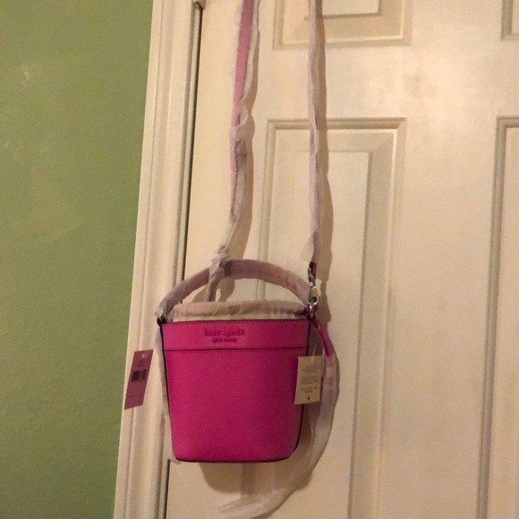 Kate Spade small bucket bag- brand new w/ tags - Picture 2 of 6